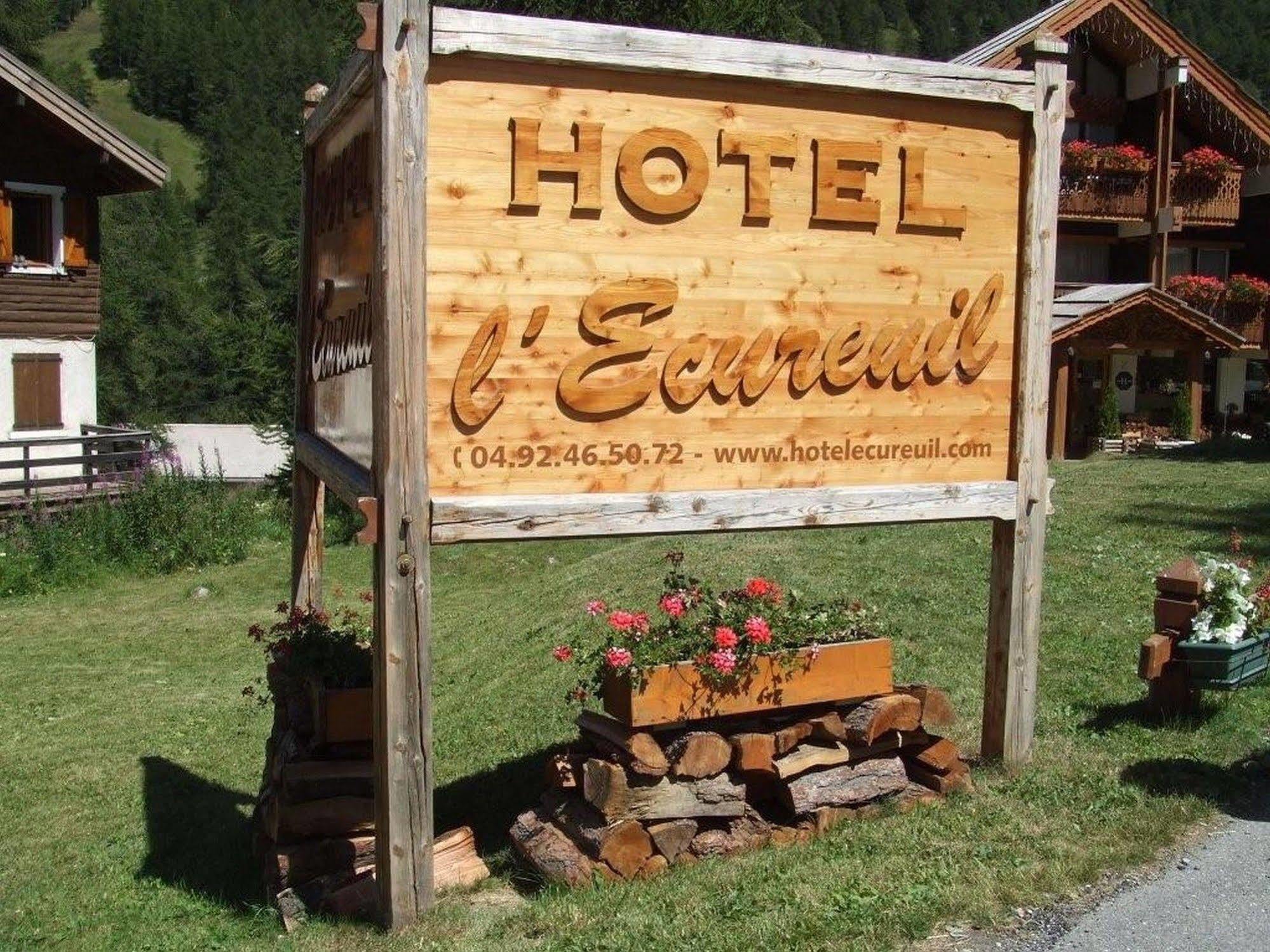 Hotel Ecureuil Vars  Exterior foto