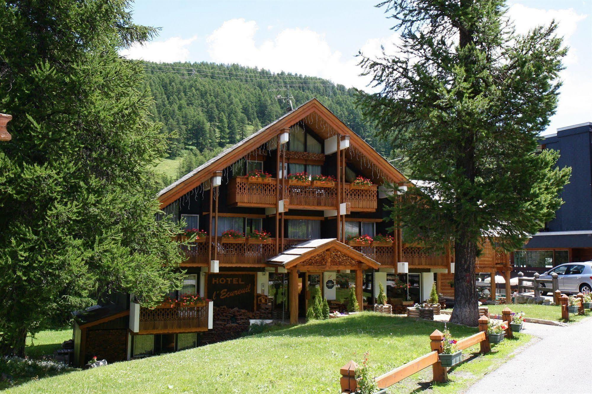 Hotel Ecureuil Vars  Exterior foto